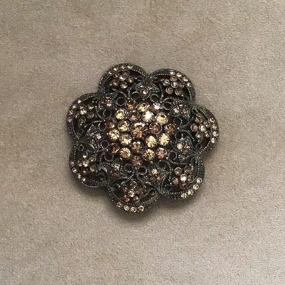 Brooches - Picture 3 of 4